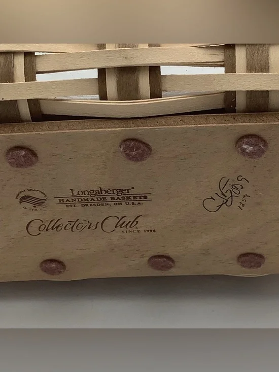 Longaberger Tan and Brown Woven Bicycle Basket with Leather Handles and Liner - Picture 10 of 10